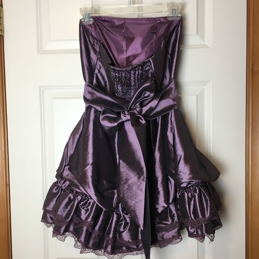 Strapless Ruffled Dress - Picture 3 of 3